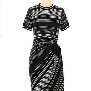 Taylor striped short sleeve knee length dress with a side tie size 6 (215)